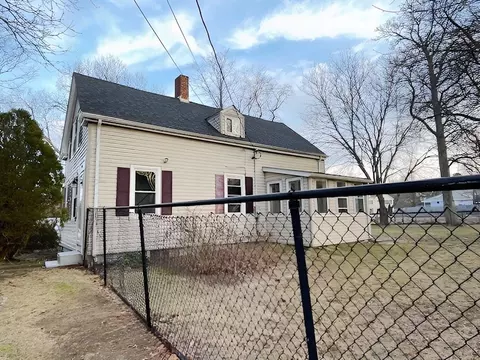 806 Main St, Wareham, MA 02571 photo 2