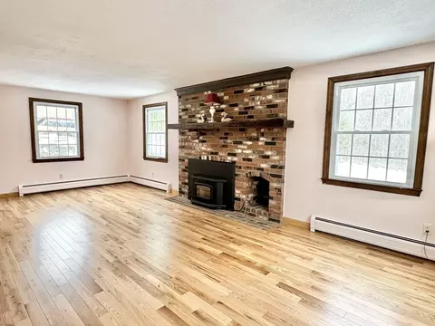 Living - 43 Northwest Rd, Westhampton, MA 01027 photo 1 of 4