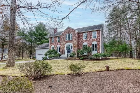 23 Chicatabut Ave, Norfolk, MA 02056