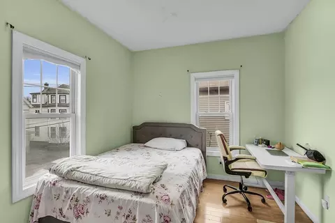 Bedroom - 19 Argyle St, Everett, MA 02149 photo 3 of 6