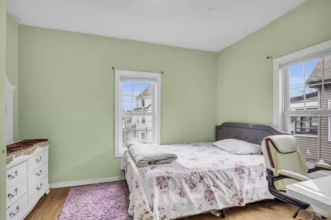Bedroom - 19 Argyle St, Everett, MA 02149 photo 4 of 6