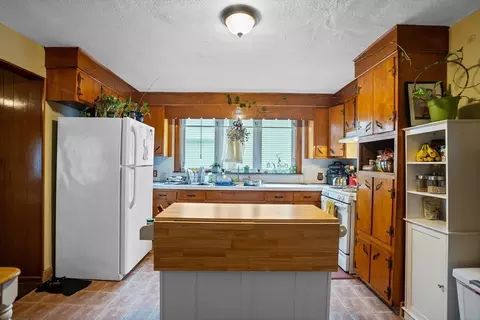 Kitchen - 26 Argyle St, Everett, MA 02149 photo 7 of 7