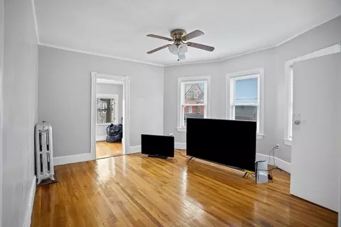 Living - 26 Argyle St, Everett, MA 02149 photo 4 of 8