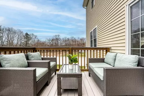 Exterior - 26 Partridge Hill Rd, Sutton, MA 01590 photo 5 of 8