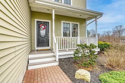 Exterior - 26 Partridge Hill Rd, Sutton, MA 01590 photo 3 of 8