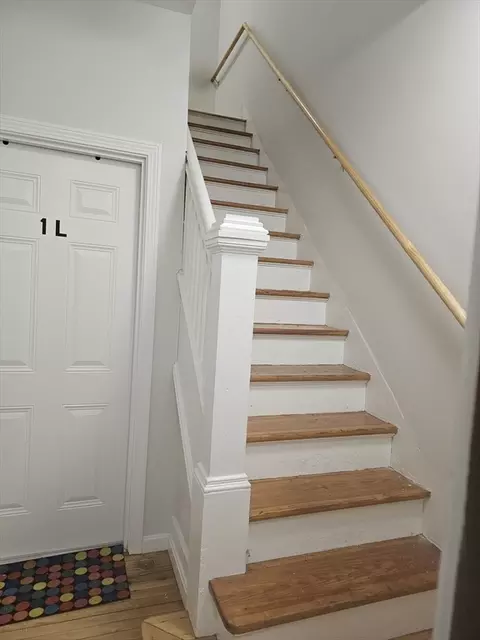 Entry Way - 3 Brookline St, Worcester, MA 01603 photo 1 of 2