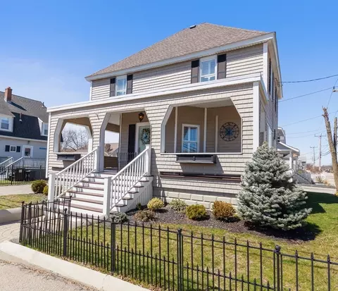 135 Kenberma St, Hull, MA 02045