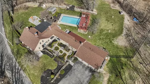 71 Prindle Hill Rd, Charlton, MA 01507