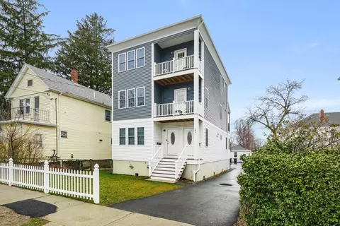 184 Billings Rd #2, Quincy, MA 02171