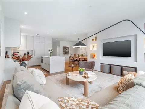 30 Union Park St #402, Boston, MA 02118