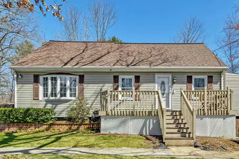 14 Canterbury, Billerica, MA 01821
