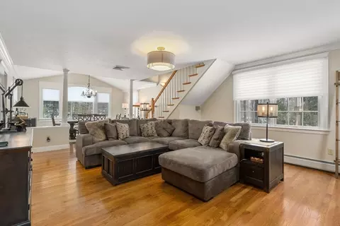 Living - 103 Maple St, Sterling, MA 01564 photo 3 of 10