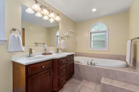 Bath - 103 Maple St, Sterling, MA 01564 photo 2 of 2