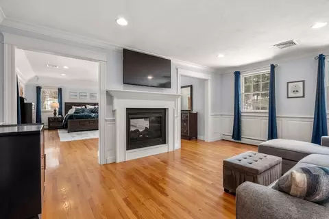 Living - 103 Maple St, Sterling, MA 01564 photo 8 of 10