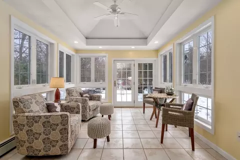 Living - 103 Maple St, Sterling, MA 01564 photo 1 of 10