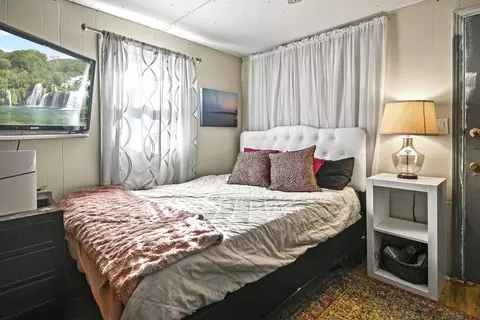 Bedroom - 60 Pine St, Danvers, MA 01923 photo 9 of 9