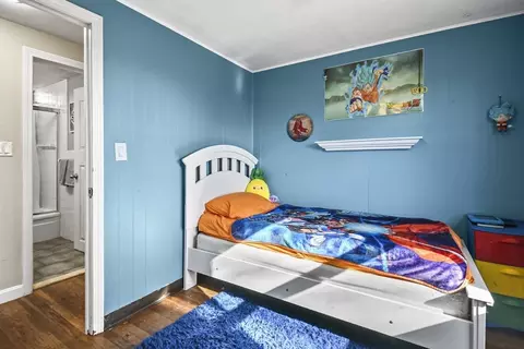 Bedroom - 60 Pine St, Danvers, MA 01923 photo 7 of 9