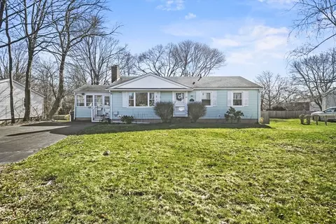 Exterior - 60 Pine St, Danvers, MA 01923 photo 2 of 6