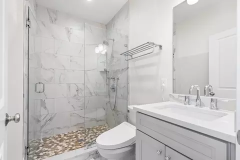Bath - 213 Eagle St #7, Boston, MA 02128 photo 1 of 3