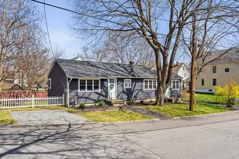245 Mount Hope St, Lowell, MA 01854