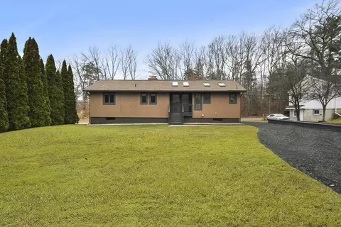 Exterior - 23 Lakeside Ave, Webster, MA 01570 photo 6 of 11