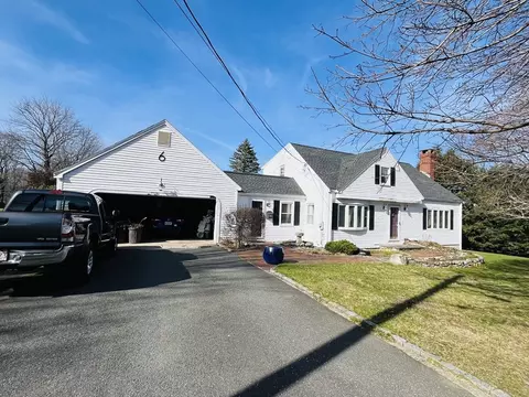6 Whitfield Rd, Danvers, MA 01923 photo 3