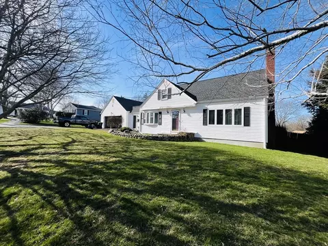 6 Whitfield Rd, Danvers, MA 01923 photo 2