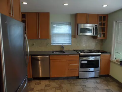 27 Frances Dr #27, Stoughton, MA 02072
