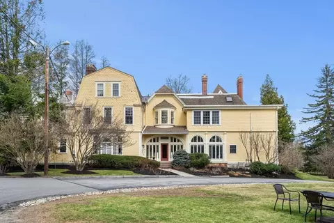 250 N Main #3, Andover, MA 01810
