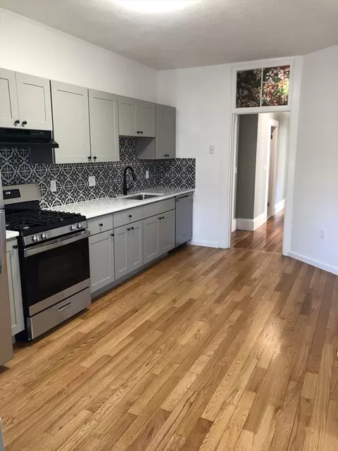 203 High St, Brookline, MA 02445 photo 5