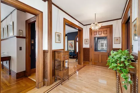 Entry Way - 357 Crescent St, Waltham, MA 02453 photo 1 of 5