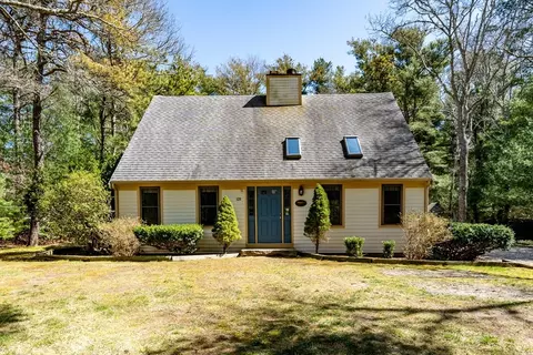 128 Bridle Path, Barnstable, MA 02648