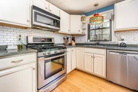 Kitchen - 128 Bridle Path, Barnstable, MA 02648 photo 1 of 5