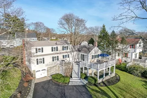 49 Ledyard Rd, Winchester, MA 01890