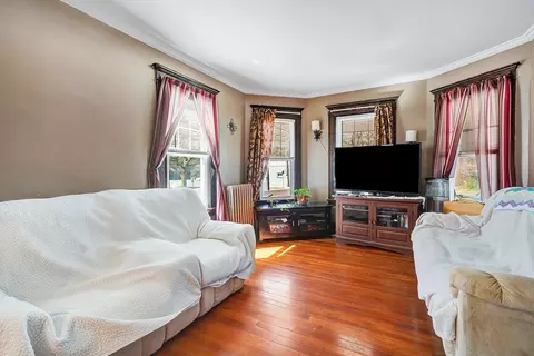 11 Sumner Ter, Springfield, MA 01108 photo 5