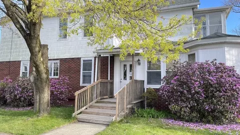 755 Grattan St, Chicopee, MA 01020