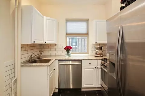 31 Queensberry St #12A, Boston, MA 02215