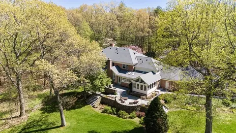 24 Wheeler Rd, Lincoln, MA 01773