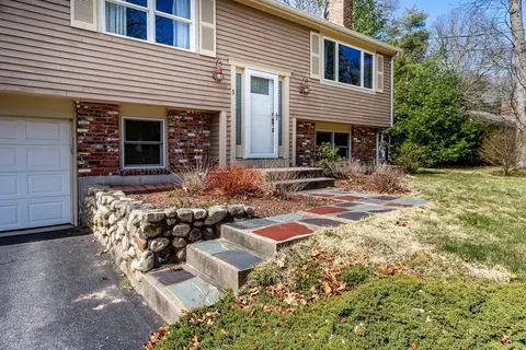 Exterior - 3 Carl Gardner Rd, Bourne, MA 02532 photo 2 of 4