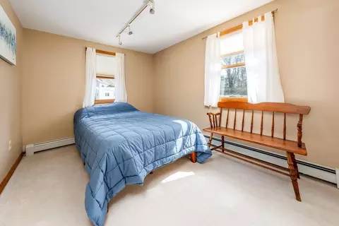 Bedroom - 3 Carl Gardner Rd, Bourne, MA 02532 photo 2 of 2