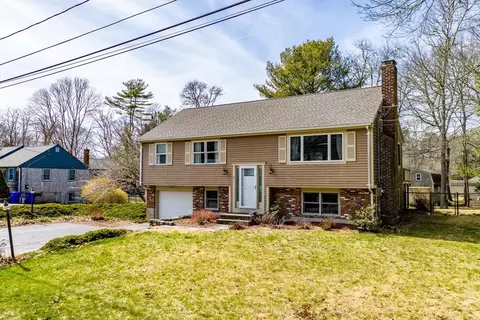 3 Carl Gardner Rd, Bourne, MA 02532