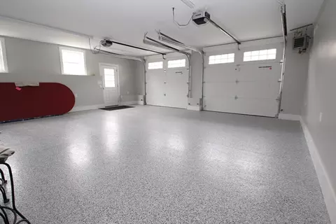 Exterior - 61 Hurd Ave, Saugus, MA 01906 photo 5 of 10