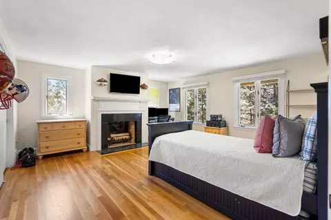 Bedroom - 99 Indian Hill Rd, Groton, MA 01450 photo 4 of 5