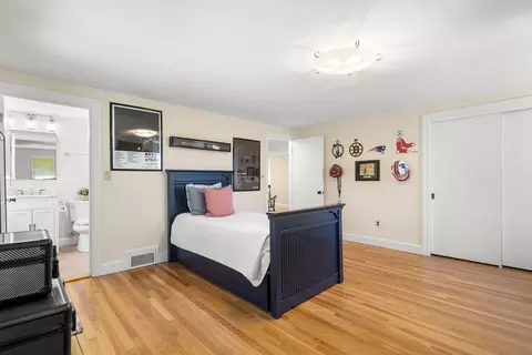 Bedroom - 99 Indian Hill Rd, Groton, MA 01450 photo 5 of 5
