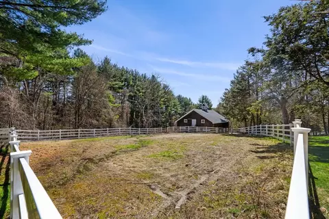 Exterior - 99 Indian Hill Rd, Groton, MA 01450 photo 7 of 7