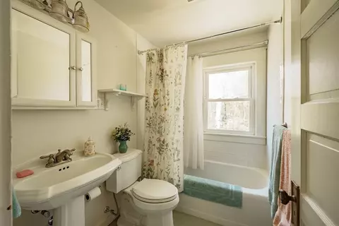 Bath - 9 Lang Ave, Easthampton, MA 01027 photo 1 of 2