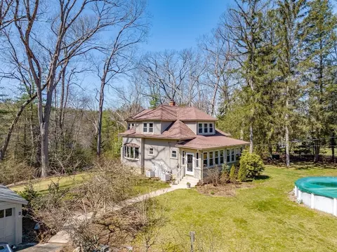 Exterior - 9 Lang Ave, Easthampton, MA 01027 photo 10 of 10
