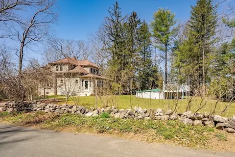 Exterior - 9 Lang Ave, Easthampton, MA 01027 photo 8 of 10