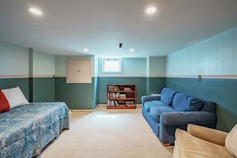 Bedroom - 9 Lang Ave, Easthampton, MA 01027 photo 8 of 8