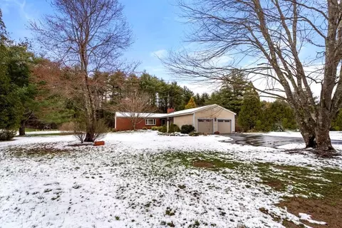 16 Kirkland Dr, Stow, MA 01775